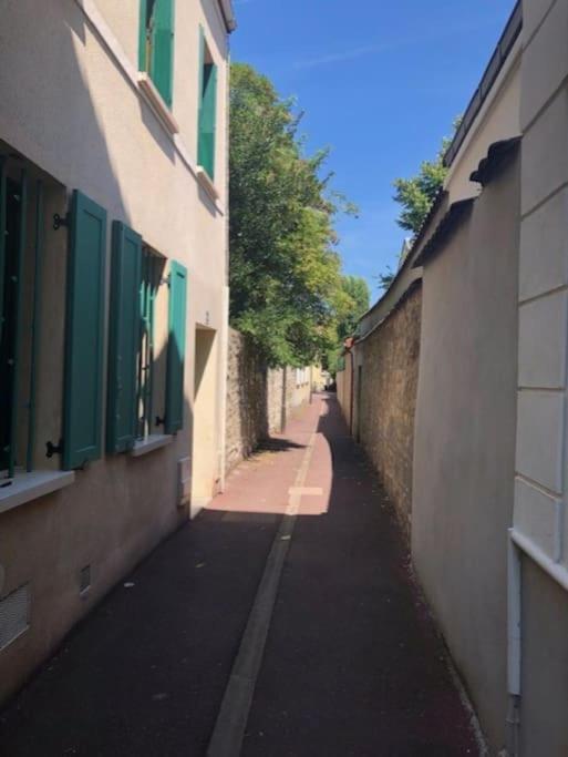 Nice Flat St Germain En Laye Centre 30 Minutes To Paris Сен-Жермен-ан-Ле Экстерьер фото