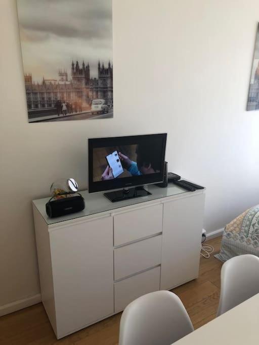 Nice Flat St Germain En Laye Centre 30 Minutes To Paris Сен-Жермен-ан-Ле Экстерьер фото