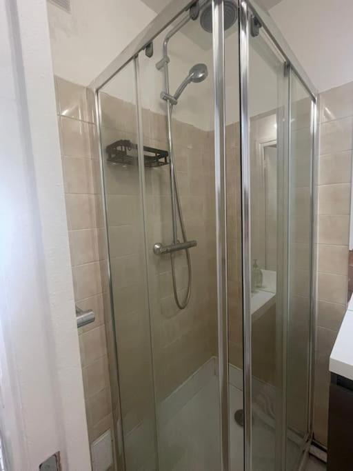 Nice Flat St Germain En Laye Centre 30 Minutes To Paris Сен-Жермен-ан-Ле Экстерьер фото